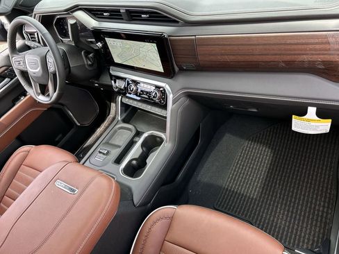 New 2026 GMC Sierra 2500 Denali Ultimate AWD/4WD image 29