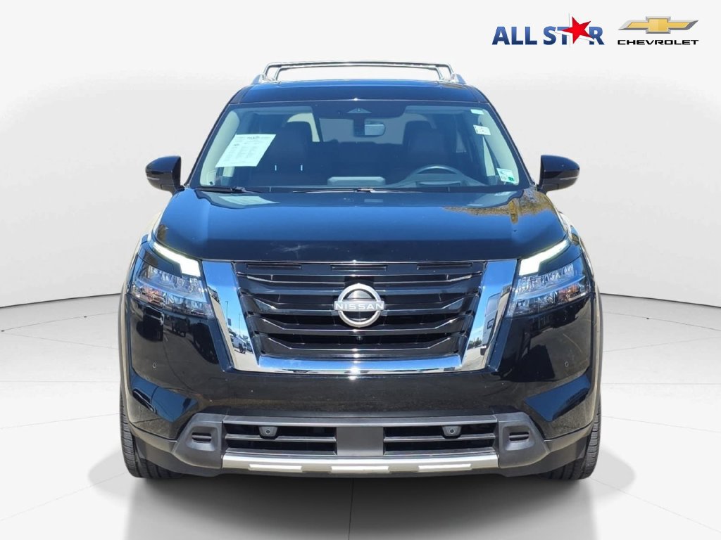 Used 2023 Nissan Pathfinder Platinum w/ Cargo Package FWD image 9
