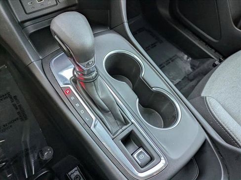 Used 2022 Chevrolet Equinox LS FWD image 12