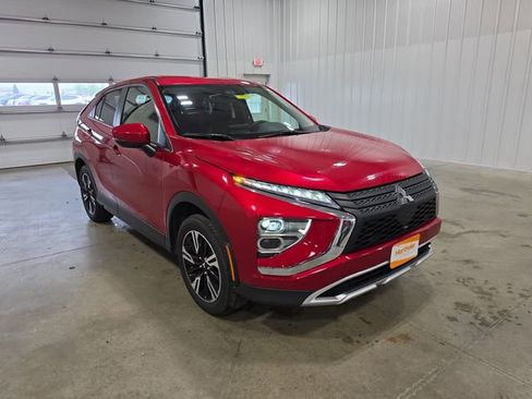 Used 2025 Mitsubishi Eclipse Cross SE AWD/4WD image 2