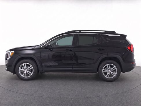 Used 2024 GMC Terrain SLE w/ Driver Convenience Package FWD image 6