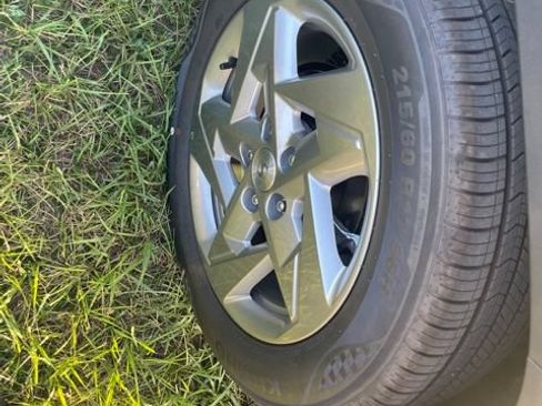 Used 2026 Hyundai Kona SE FWD image 6