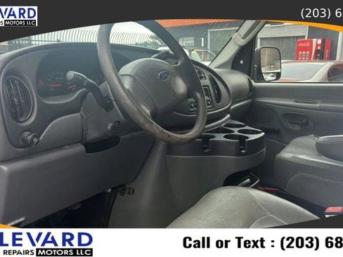 Used 2006 Ford E-350 and Econoline 350 Super Duty image 15