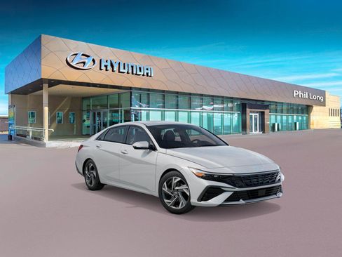 New 2026 Hyundai Elantra Limited FWD image 2