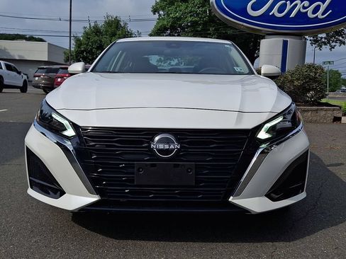 Used 2023 Nissan Altima 2.5 SV AWD/4WD image 5