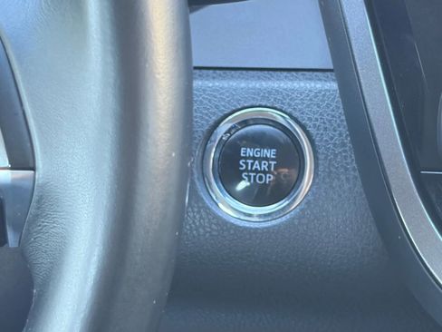 Used 2018 Toyota Camry XSE FWD image 25