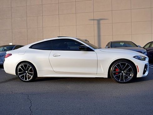 Used 2023 BMW 430i Coupe w/ M Sport Package image 7
