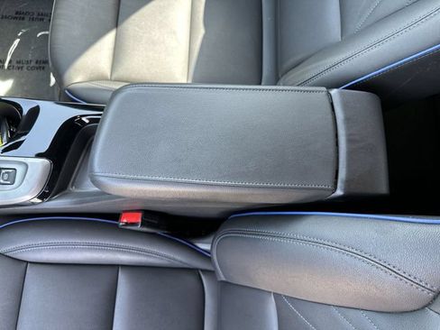 Certified 2025 Buick Envista Sport Touring w/ Convenience I Package FWD image 24