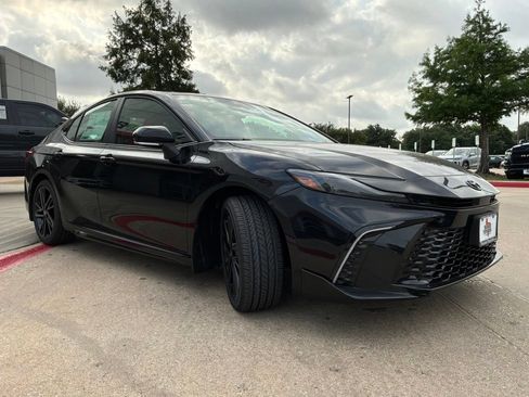 New 2026 Toyota Camry XSE FWD image 4