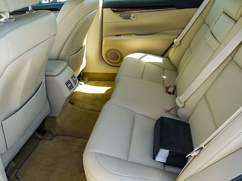 Used 2013 Lexus ES 350 w/ Premium Pkg FWD image 21