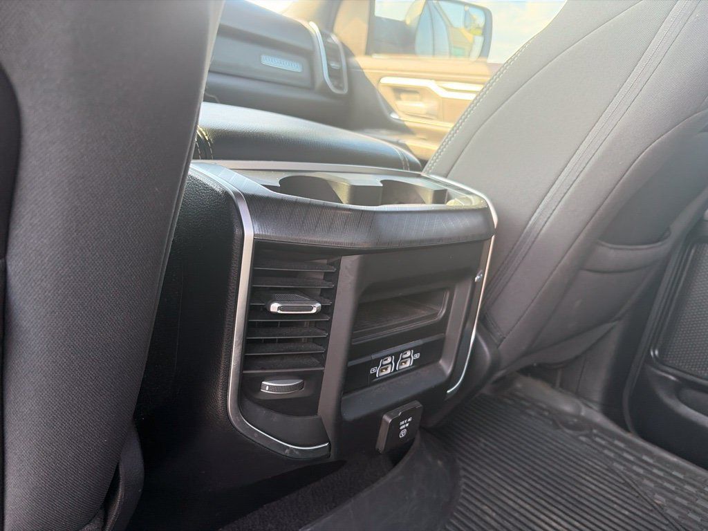 Used 2025 RAM 1500 Big Horn AWD/4WD image 23