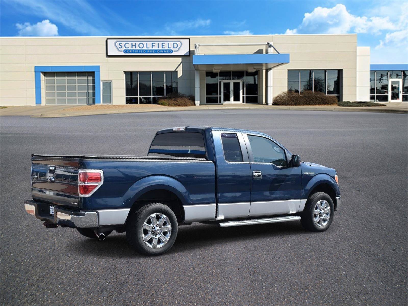 Used 2014 Ford F150 XLT w/ XLT Chrome Package RWD image 3