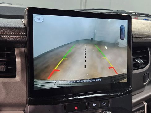 Used 2023 Ford Expedition Max XLT image 30