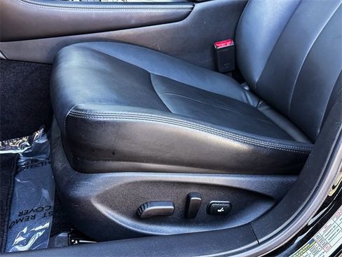 Used 2017 INFINITI Q50 3.0t Premium w/ Driver Assistance Package image 12