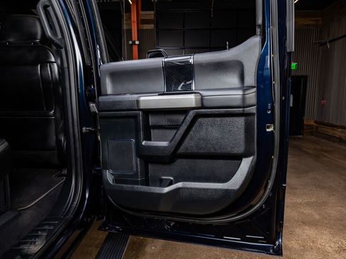 Used 2021 Ford F250 Platinum w/ FX4 Off-Road Package image 39