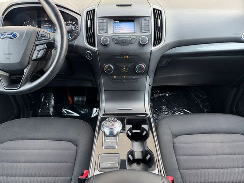 Used 2019 Ford Edge SE image 26