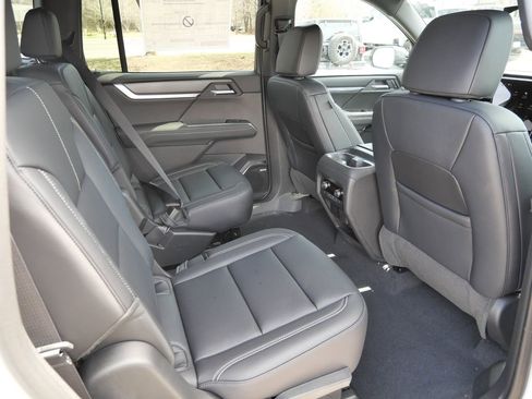 New 2026 GMC Acadia Elevation w/ Black Edition AWD/4WD image 26