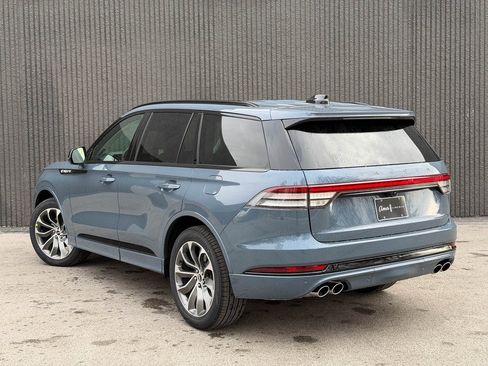 New 2026 Lincoln Aviator AWD image 4