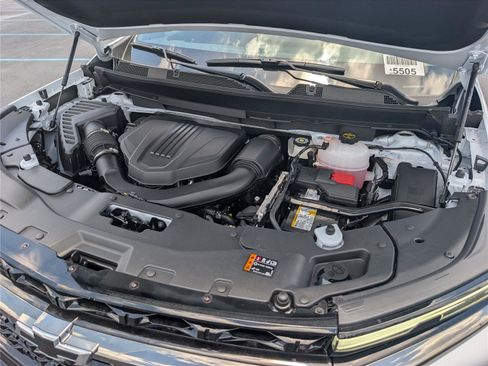New 2026 Chevrolet Traverse Z71 w/ Enhanced Driving Package AWD/4WD image 41