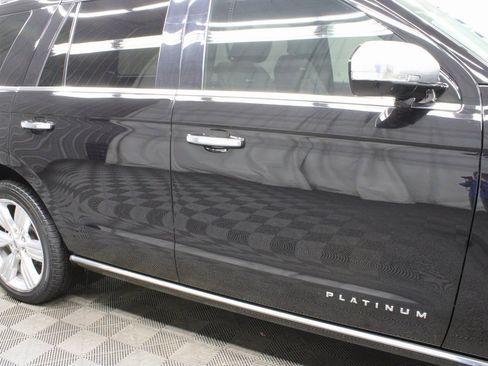 Used 2022 Ford Expedition Platinum image 36