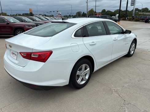 Used 2023 Chevrolet Malibu LS image 6