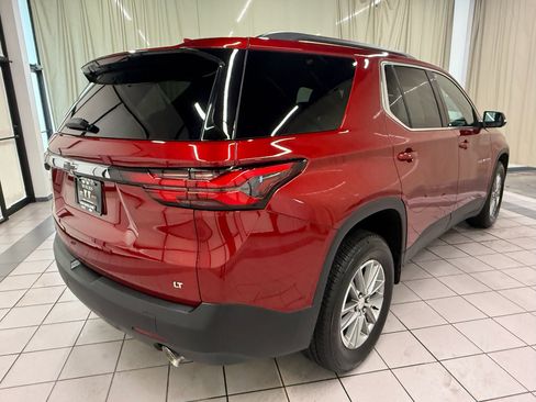 Used 2023 Chevrolet Traverse LT image 5