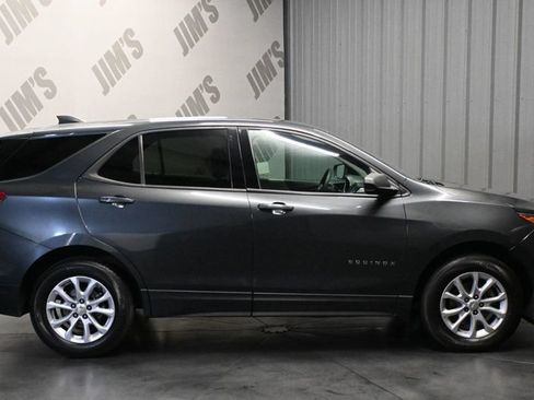 Used 2019 Chevrolet Equinox LS w/ LS Convenience Package AWD/4WD image 4