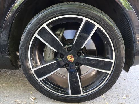 Used 2019 Porsche Cayenne S AWD/4WD image 46