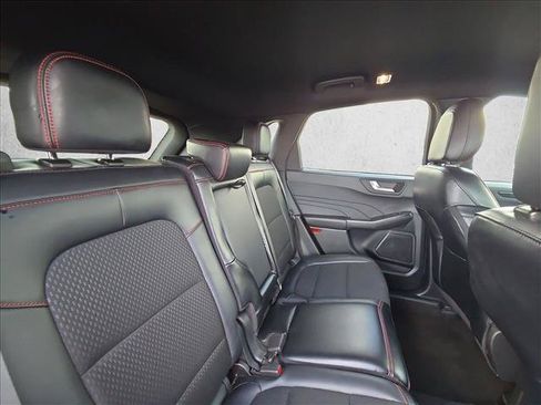 Used 2025 Ford Escape ST-Line FWD image 17