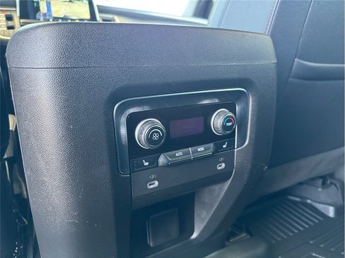 Used 2024 Chevrolet Suburban RST w/ Luxury Package RWD image 34