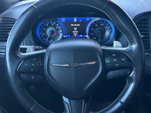 Used 2019 Chrysler 300 S RWD image 21