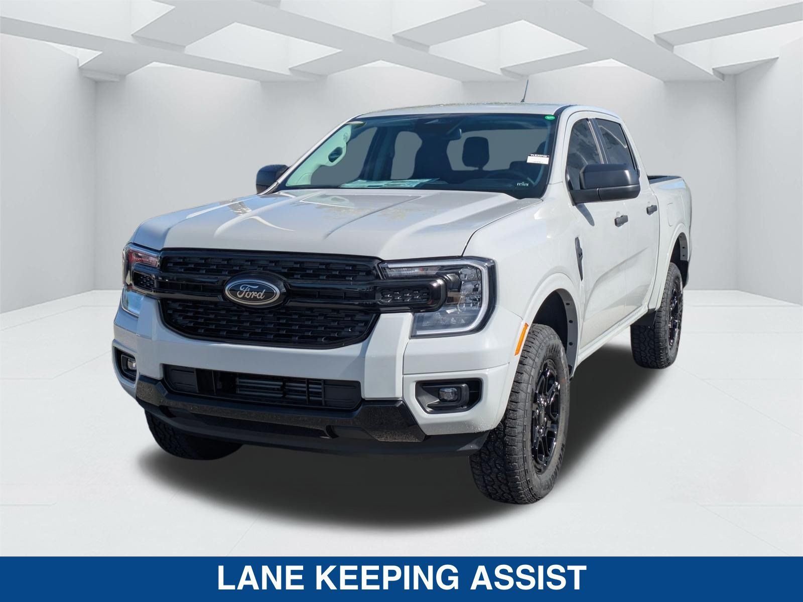 New 2026 Ford Ranger XLT w/ Black Appearance Package RWD image 9