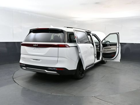 Used 2024 Kia Carnival SX Prestige FWD image 29