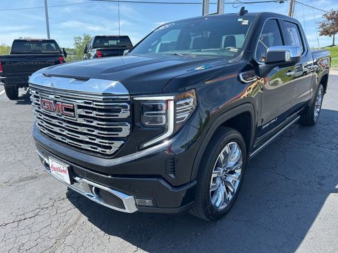 Used 2024 GMC Sierra 1500 Denali AWD/4WD image 9