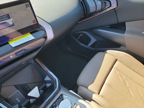 New 2025 BMW X3 xDrive30i w/ Convenience Package image 18