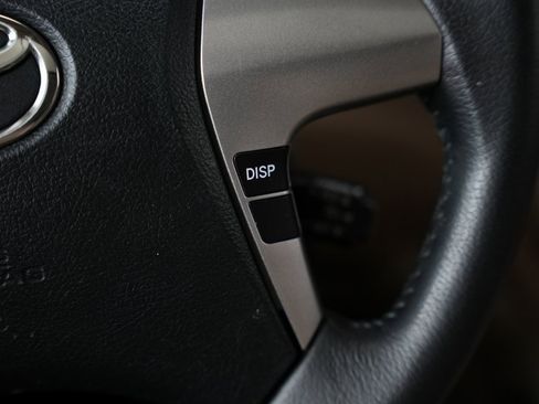 Used 2013 Toyota Highlander SE image 14