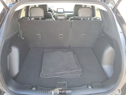 Certified 2022 Ford Escape Titanium w/ Class II Trailer Tow Package image 9