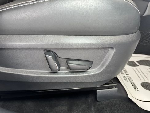 Used 2021 INFINITI QX50 Essential w/ Convenience Package FWD image 14