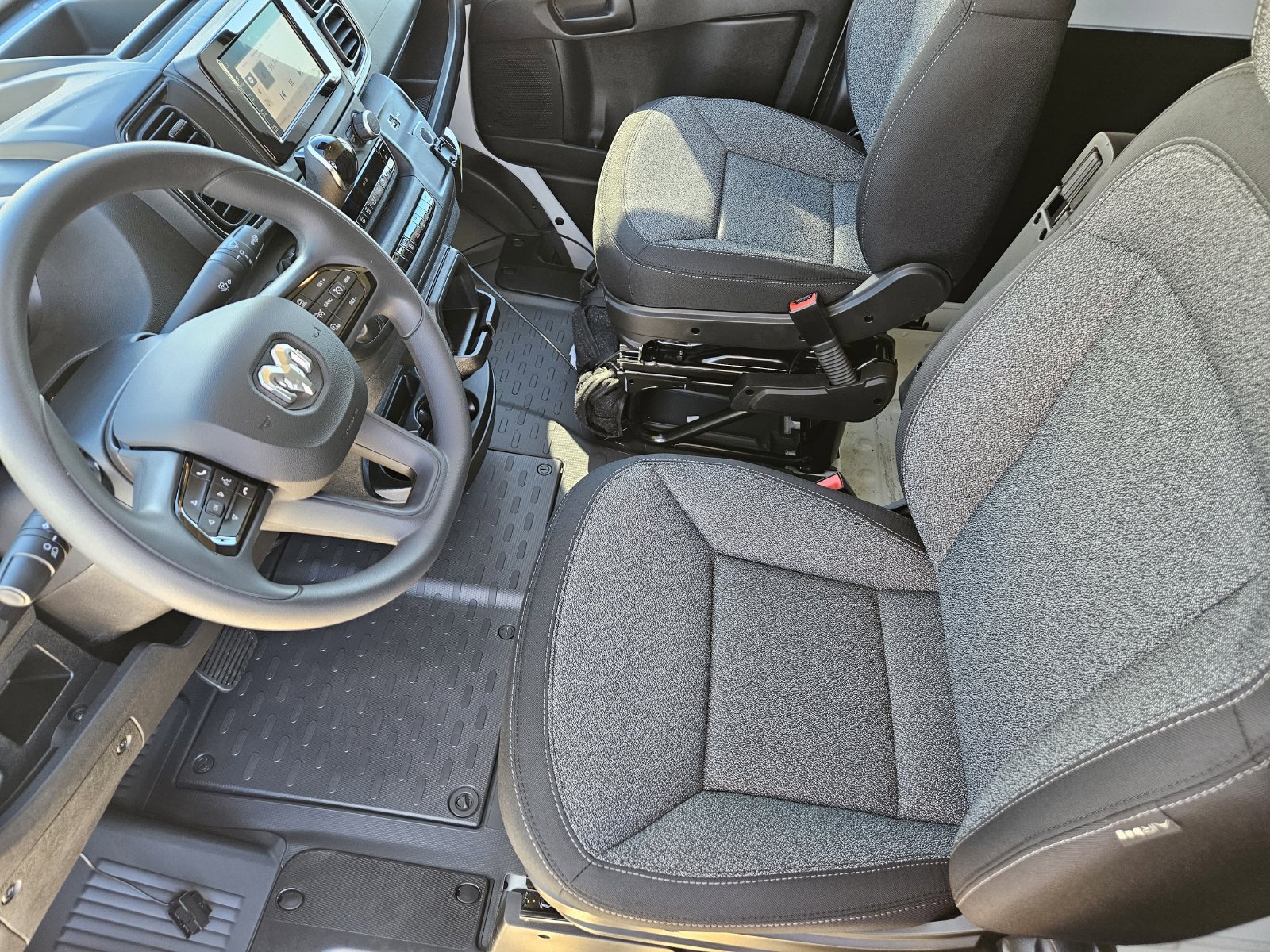 New 2026 RAM ProMaster 2500 w/ Safety Group FWD image 15