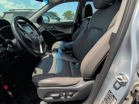 Used 2018 Hyundai Santa Fe AWD image 6