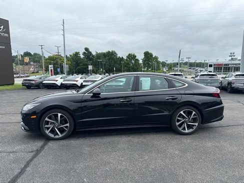 Used 2022 Hyundai Sonata SEL Plus w/ Cargo Package FWD image 2