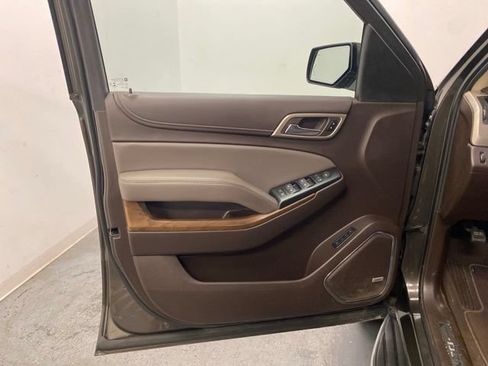Used 2019 GMC Yukon Denali w/ Open Road Package AWD/4WD image 19