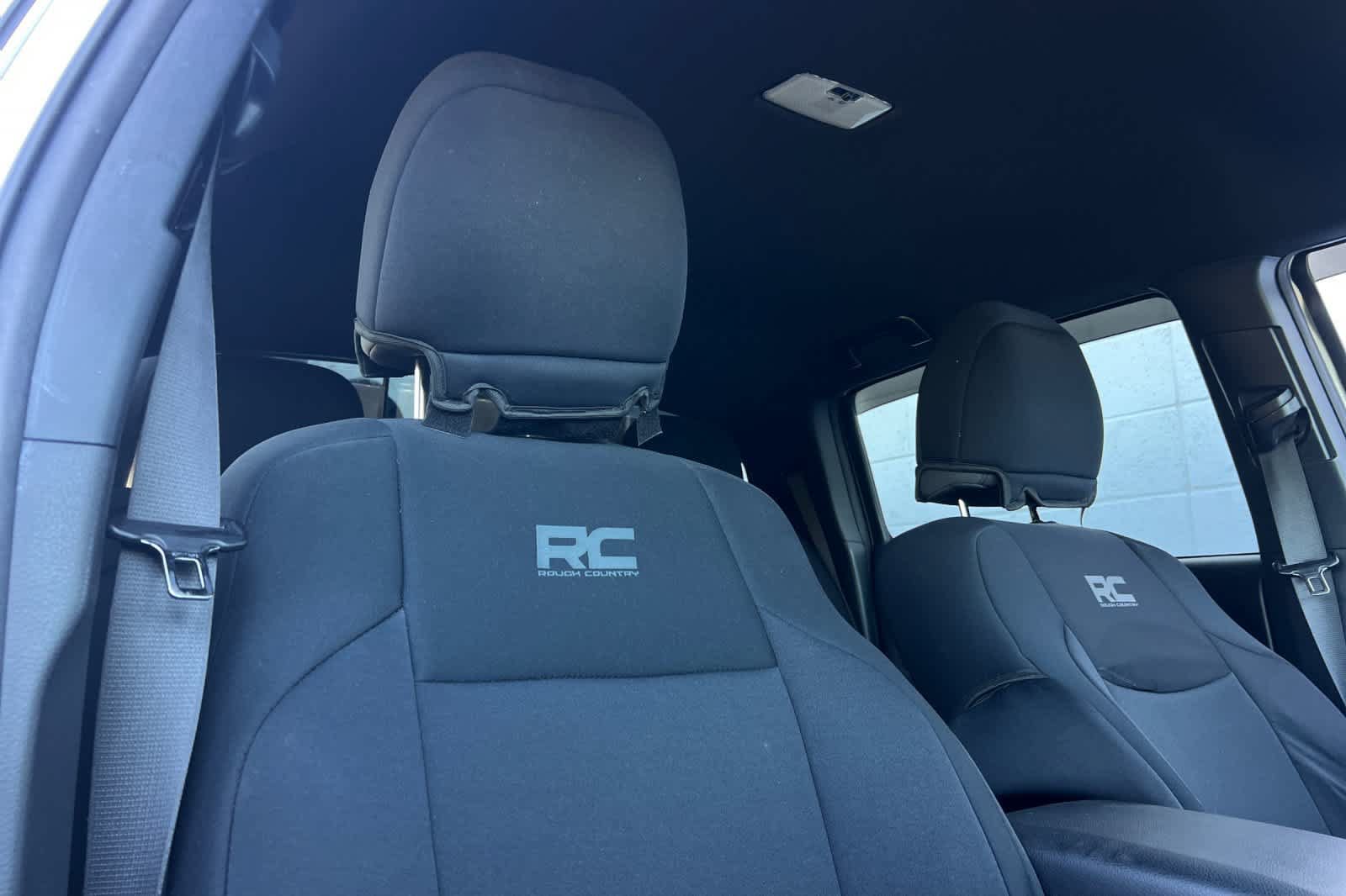 Used 2019 Toyota Tacoma TRD Off-Road w/ Technology Package AWD/4WD image 18