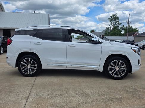Used 2020 GMC Terrain Denali w/ LPO, Floor Liner Package AWD/4WD image 24