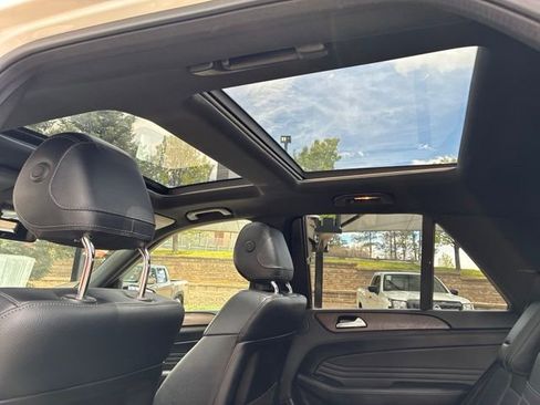 Used 2018 Mercedes-Benz GLE 43 AMG 4MATIC image 39