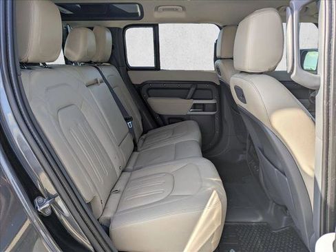 Certified 2022 Land Rover Defender 110 SE image 21