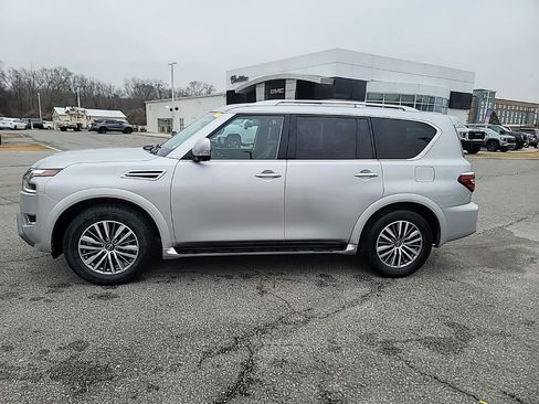 Used 2024 Nissan Armada SL image 4