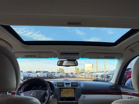 Used 2012 Lexus LS 460 image 23