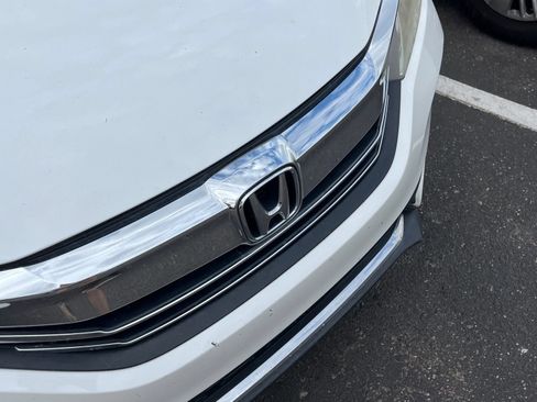 Used 2016 Honda Accord LX image 7