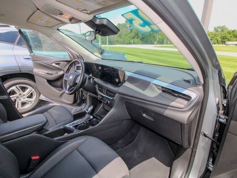 Used 2025 Buick Encore GX Preferred FWD image 16